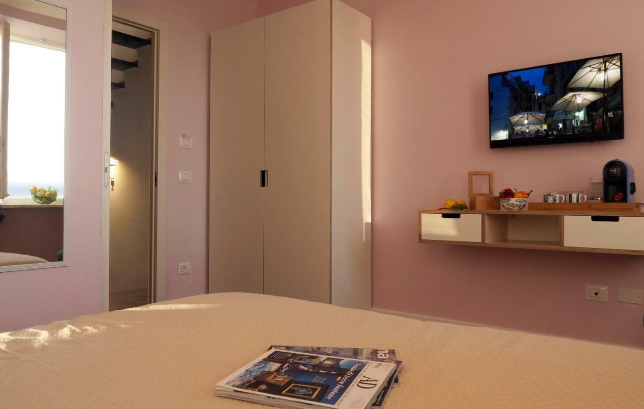 Ai Pesci Room Rental Riomaggiore Buitenkant foto